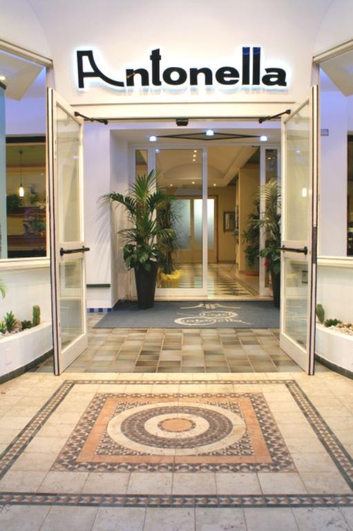 Hotel Antonella & Mael 가테오 아 마레 외부 사진