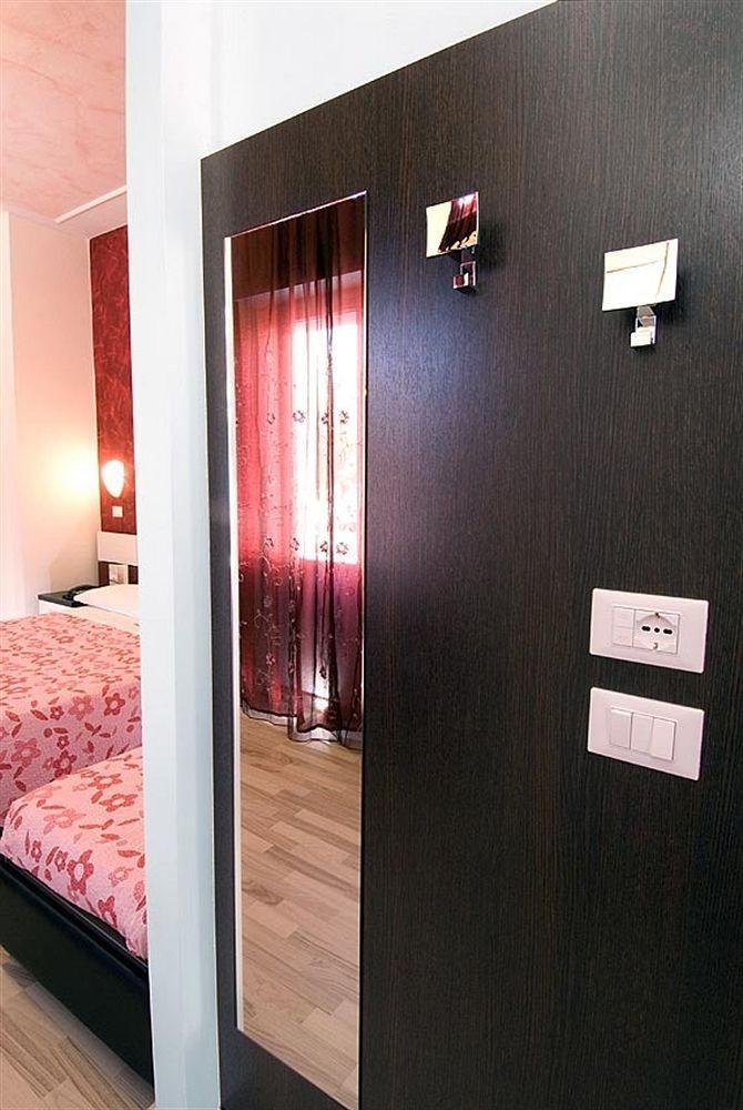 Hotel Antonella & Mael 가테오 아 마레 외부 사진